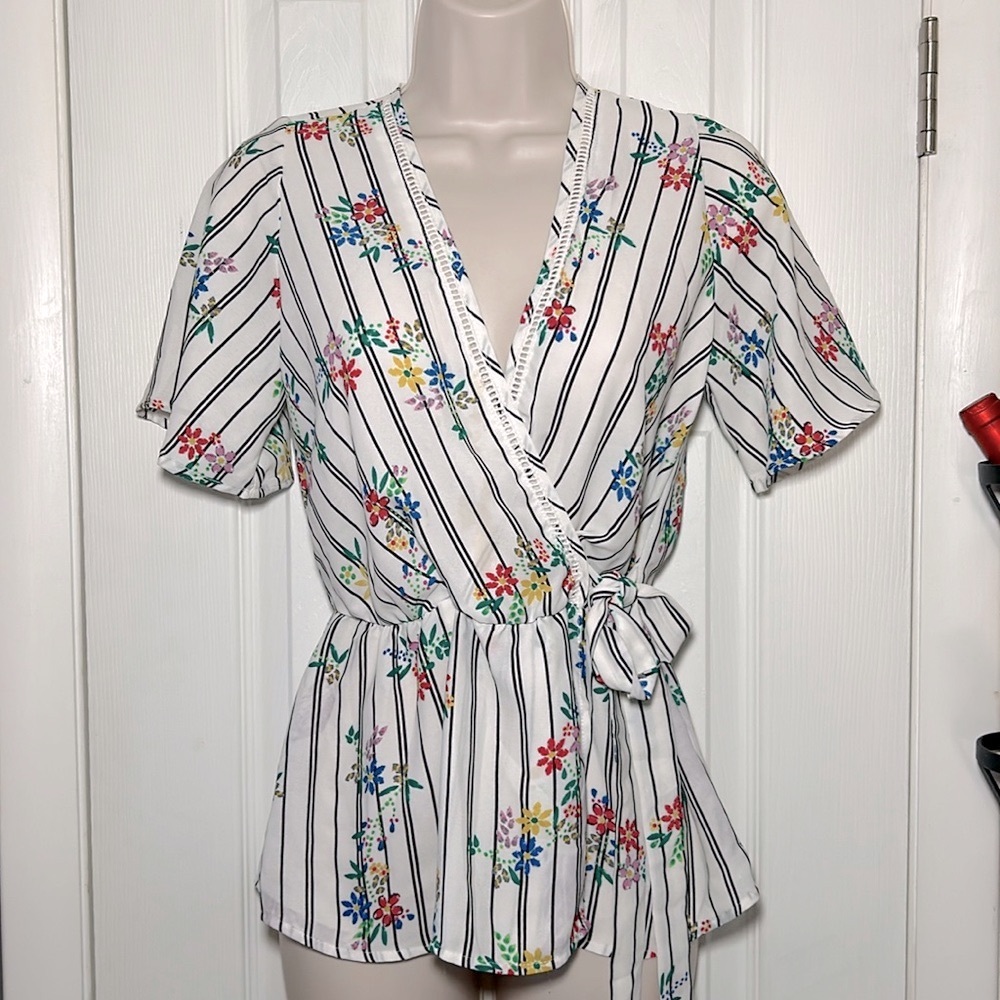 Sienna Sky White Striped Floral Faux Wrap Top size XS